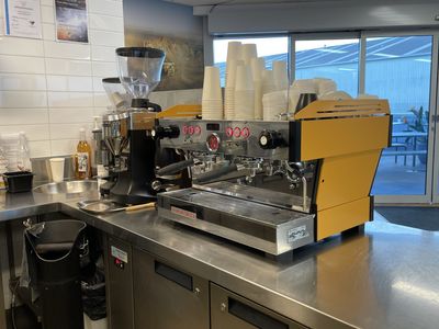 cafe-in-fairfield-east-7