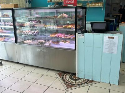 bakery-in-prime-location-1