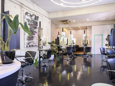 premium-fitzroy-salon-fit-out-reduced-for-immediate-sale-0