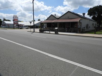 profitable-store-cafe-and-licensed-food-truck-with-3-bed-house-great-location-2