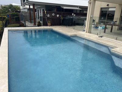 swimming-pool-construction-0