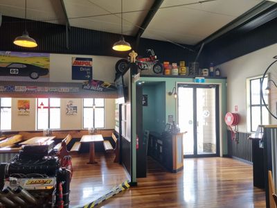 national-restaurant-franchise-opportunity-excellent-net-profit-estabishment-4