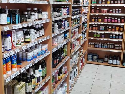 owner-operator-retail-supplement-store-5