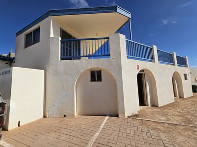 radekas-downunder-motel-4