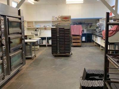 freehold-bakery-cafe-and-house-for-sale-7