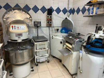 bakery-in-prime-location-7