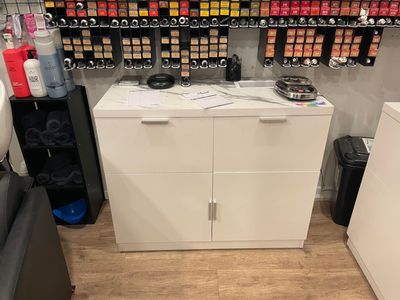 busy-and-beautiful-hairdressing-salon-that-has-consistently-grown-over-the-years-3