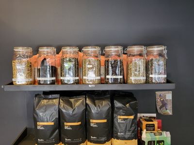 popular-caf-233-amp-bakery-in-stirling-adelaide-hills-3