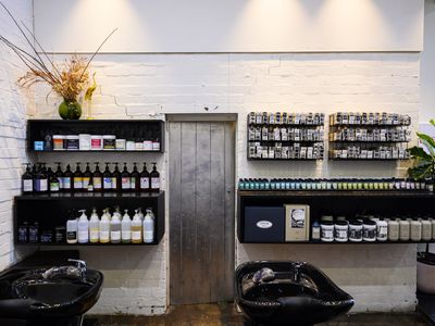 premium-fitzroy-salon-fit-out-reduced-for-immediate-sale-0