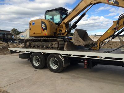 machinery-amp-constructions-gear-tilt-tray-service-3