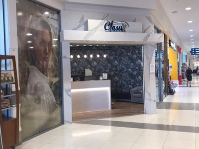 busy-and-beautiful-hairdressing-salon-that-has-consistently-grown-over-the-years-0