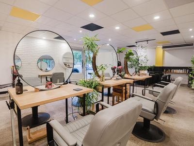 established-turnkey-boutique-hair-salon-in-prime-darwin-location-1