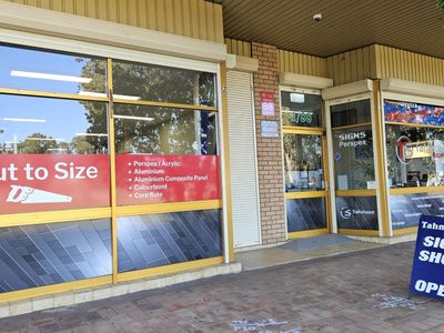sign-shop-business-0