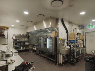 fully-established-restaurant-with-option-to-continue-existing-mexican-franchise-5