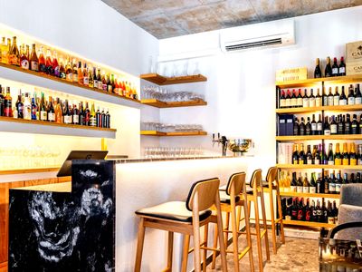 chefs-opportunity-fully-fitted-licensed-restaurant-amp-bar-1