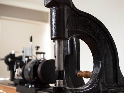 premium-leather-goods-manufacturer-3