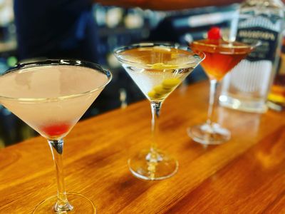 award-winning-bar-port-macqaurie-2