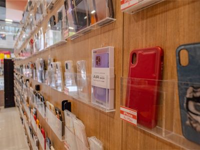 thriving-mobile-repair-amp-accessories-business-in-prime-rundle-mall-location-4