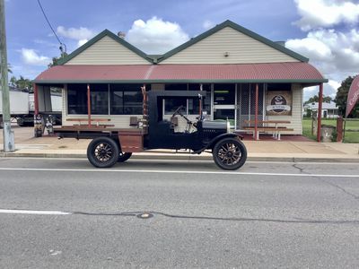 profitable-store-cafe-and-licensed-food-truck-with-3-bed-house-great-location-0