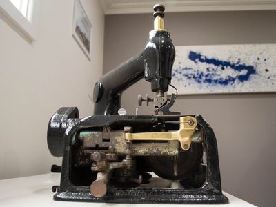 premium-leather-goods-manufacturer-2