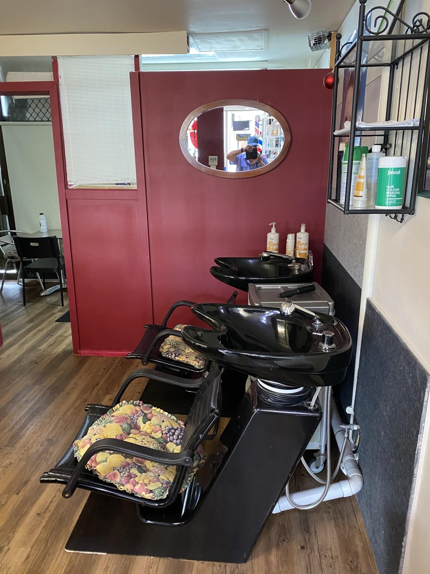 Thriving Men's Hairdresser / Barber Business in North Eastern Suburbs