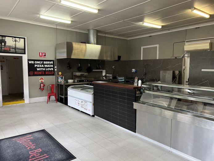 monte-bello-pizza-amp-restaurant-6