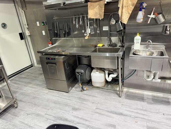 fully-equipped-chargrill-chicken-amp-burger-shop-cost-over-400k-to-build-8