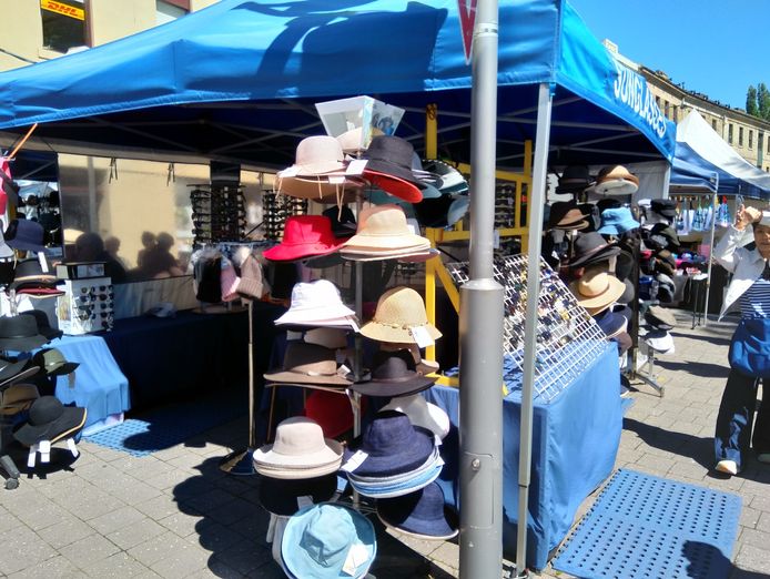 salamanca-market-stall-and-business-shades-of-salamanca-0