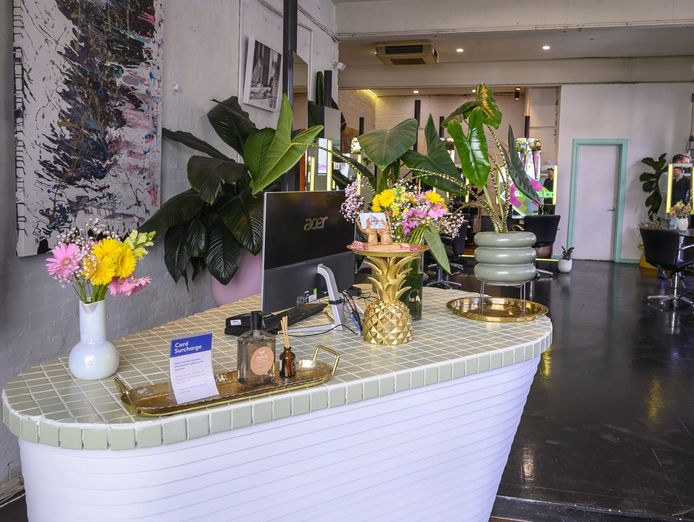 premium-fitzroy-salon-fit-out-reduced-for-immediate-sale-2