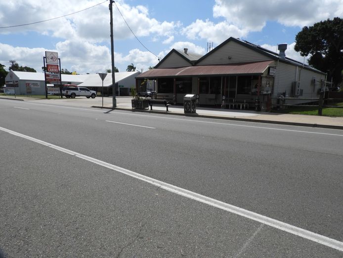 profitable-store-cafe-and-licensed-food-truck-with-3-bed-house-great-location-2