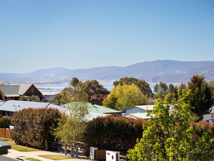 turnkey-freehold-opportunity-in-the-heart-of-jindabyne-nsw-snowy-mountains-7