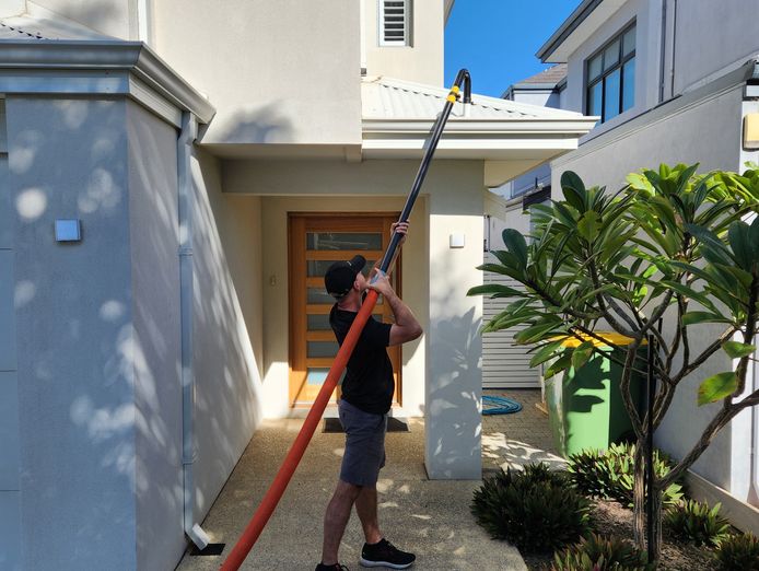gutter-cleaning-business-1
