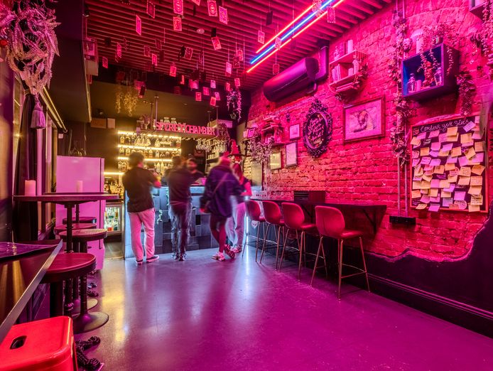 prime-location-cocktail-bar-oadelaide-cbd-2