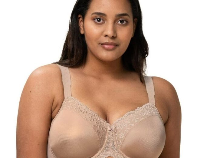 dive-into-the-glam-world-of-fashion-amp-lingerie-it-39-s-all-yours-for-the-8