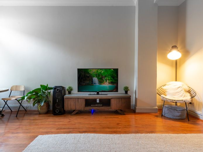 fully-equipped-turnkey-redfern-pt-studio-seperate-3-bed-apartment-8