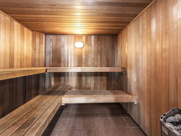 iconic-award-winning-hotel-and-function-centre-for-sale-8