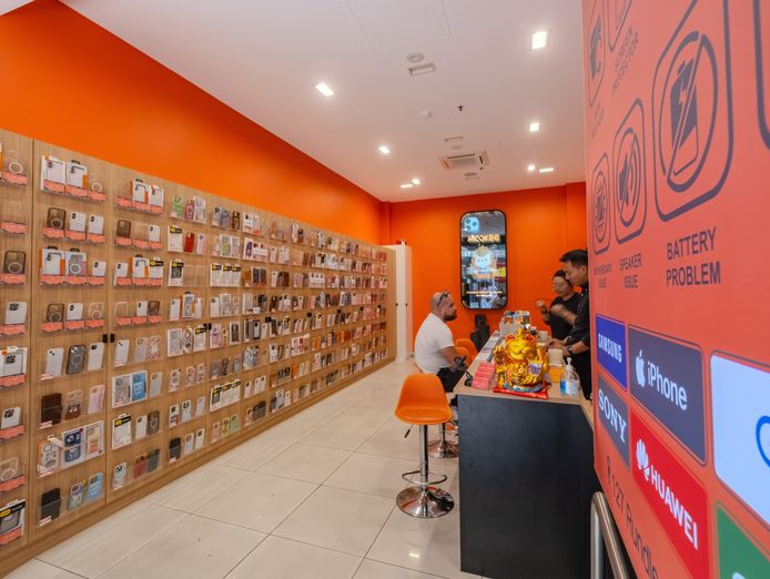thriving-mobile-repair-amp-accessories-business-in-prime-rundle-mall-location-5
