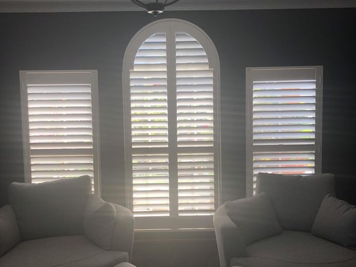 retail-shutters-blinds-awnings-turnover-500k-plus-good-cashflow-genuine-sale-0