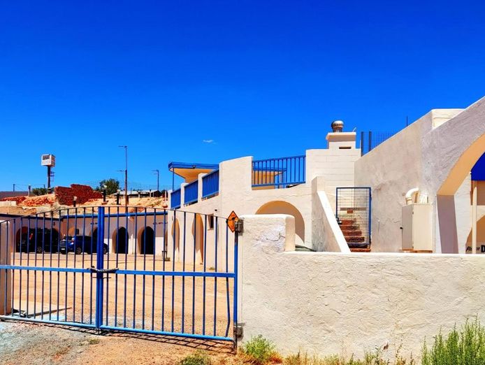 radekas-downunder-motel-6