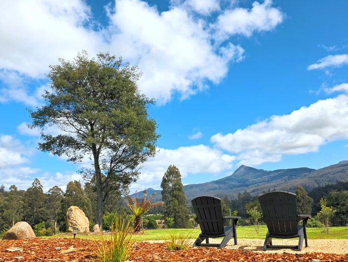 luxury-tourism-retreat-amp-lifestyle-property-approved-expansion-tasmania-9