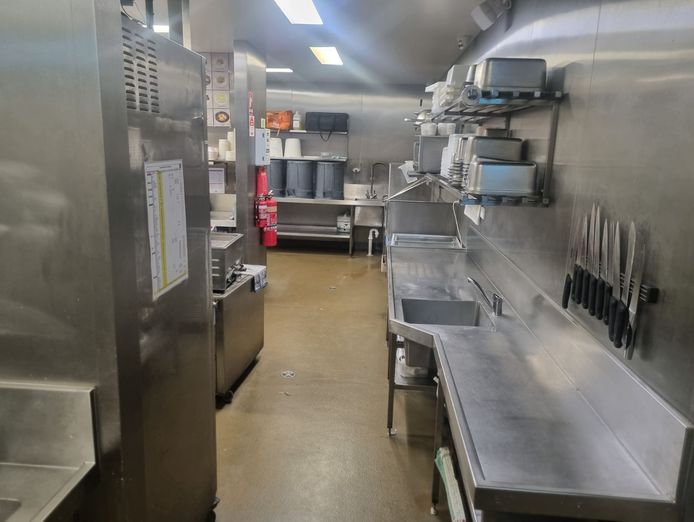 national-restaurant-franchise-opportunity-excellent-net-profit-estabishment-9