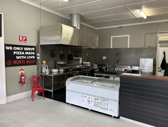 monte-bello-pizza-amp-restaurant-4