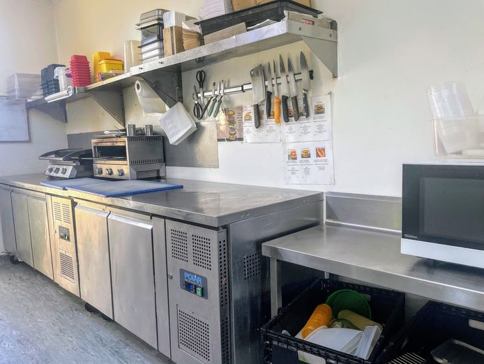 profitable-seafood-amp-takeaway-business-with-attached-renovated-residence-5