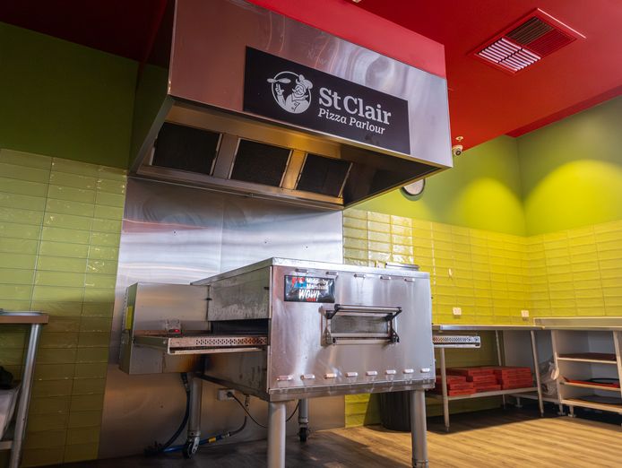 high-traffic-shopping-centre-pizzeria-strong-sales-fully-fitted-out-5