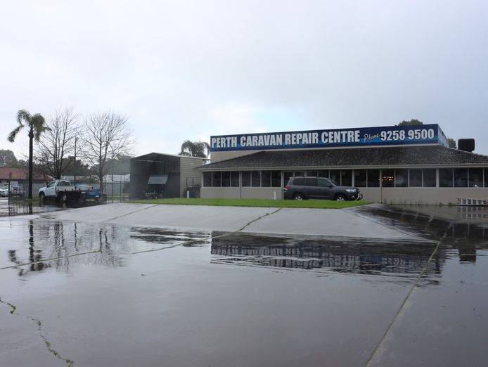 perth-caravan-repair-centre-0