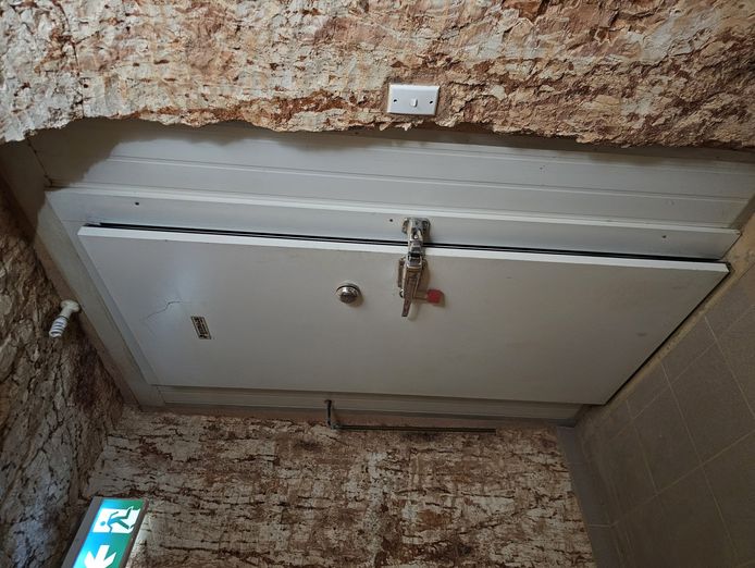 radekas-downunder-motel-5