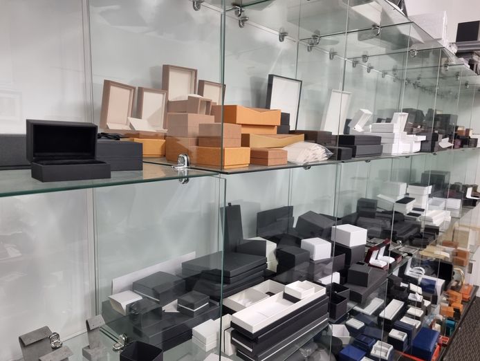 jewellery-packaging-wholesaler-1