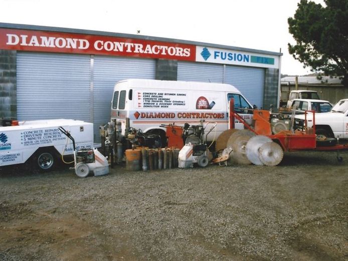 a-tasmanian-icon-diamond-contractors-for-sale-after-40-years-owner-retired-0