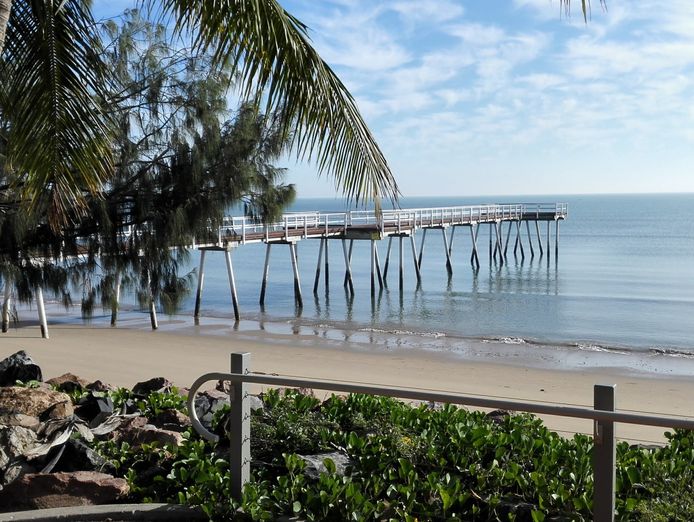 ladies-exclusive-fashion-boutique-0