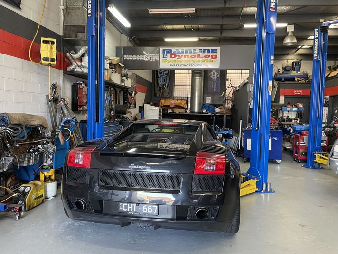 automotive-mechanical-repair-workshop-4